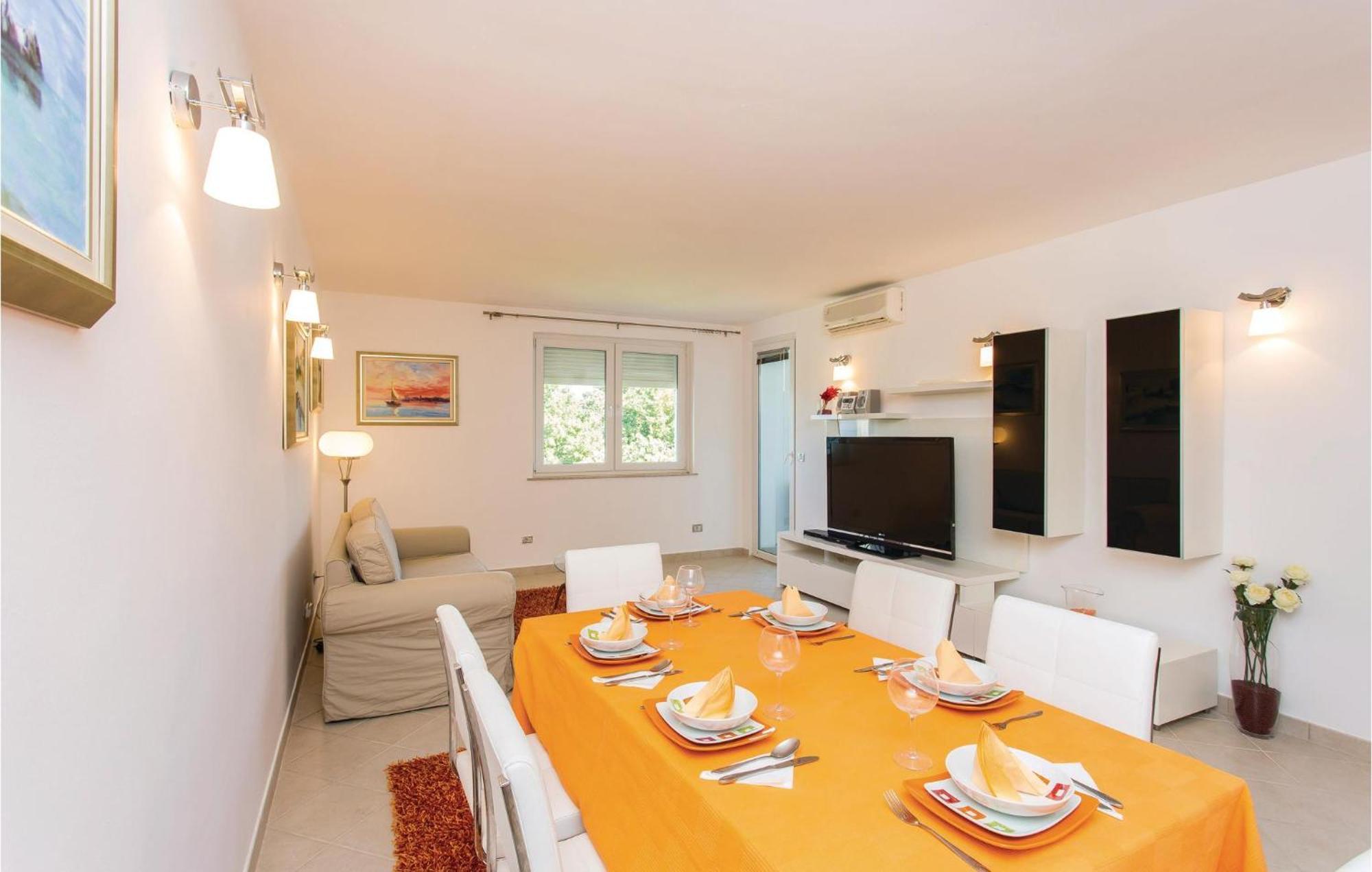 Amazing Apartment In Njivice With Wifi Exterior foto